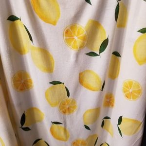 H&M Tops - H&M Large White Lemon Print Tank Top H&M Tops - H&M Large White Lemon Print Tank Top